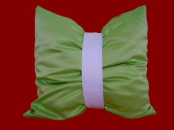 Kissen mit Zierband, N&auml;hservice Aurach