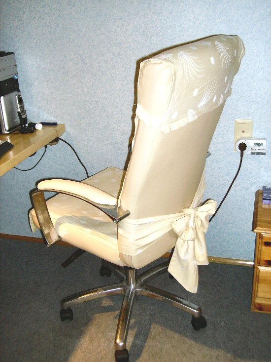 B&uuml;rostuhlbezug von seitlich hinten - N&auml;hservice Aurach