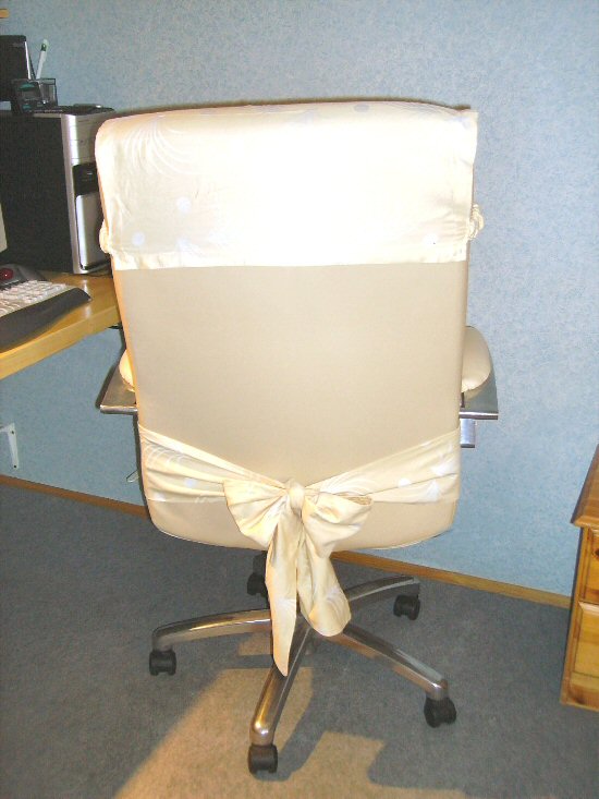 B&uuml;rostuhlbezug - N&auml;hservice Aurach