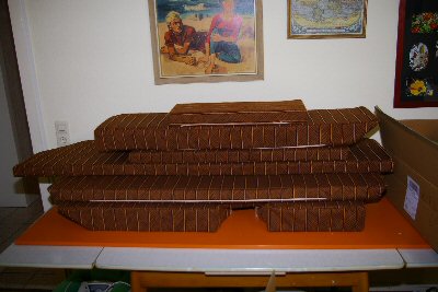 Polsterelemente fertig bezogen und bereit zu Abholung - N&auml;hservice Aurach